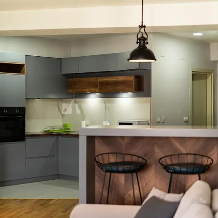 Apartment Modern Heights